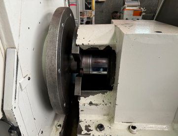 Foto: MÁQUINA DE SOLDA POR FRICÇÃO INERCIAL MANUFACTURING TECHNOLOGY MODELO M120 - 19000KW2