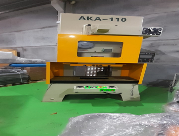 Foto: PRENSA EXENTRICA TIPO C - 110 TONELADAS - MARCA VALENTIN - MESA 1150 X 600 X 110 - MAQUINA ZERO COM GARANTIA