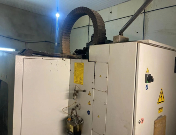 Foto: CENTRO DE USINAGEM VERTICAL - ROMI - DISCOVERY 560 - ANO 2004 - CNC FANUC - 560 x 406 x 508 MM