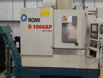 Foto: CENTRO DE USINAGEM VERTICAL - ROMI - D1000AP - ANO 2013 - SIEMENS - 1020 x 640 x 610 MM