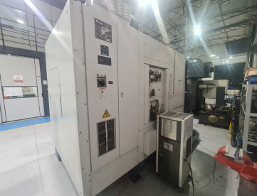 Foto: CENTRO DE USINAGEM VERTICAL - ROMI - D800 - ANO 2019 - REFRIGERAÇÃO INTERNA -10.000 RPM - MÁQUINA MUITO CONSERVADA