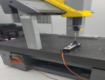 Foto: TRIDIMENSIONAL CNC - DEA - MISTRAL - 700 X 1000 X500