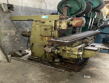 Foto: FRESADORA UNIVERSAL - ROMI - U30 - 800 x 300 x 600 MM