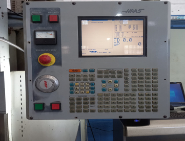 Foto: FRESADORA CNC HAAS -MODELO TM-1 760 X 350 X 405 -ANO 2003