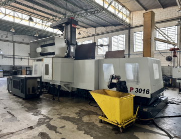 Foto: CENTRO DE USINAGEM VERTICAL - PORTAL CNC - AWEA - LP 3016 - COM CABEÇOTE ANGULAR - MAGAZINE COM 32 FERRAMENTAS - 3000 x 1600 x 760 - ANO 2012