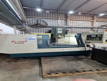 Foto: CENTRO DE USINAGEM VERTICAL - FEELER - FV 1300 - 1300MM X 700MM X 700MM - ANO 2006