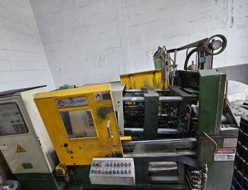 Foto: INJETORA DE ZAMAK - LK MACHINERY CLASSIC -  DC88 - COM FORNO ELETRICO - ANO 2010