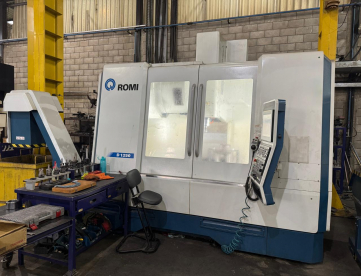 Foto: CENTRO DE USINAGEM VERTICAL - ROMI - D1250 - ANO 2021 - 1270 x 610 x 640 MM