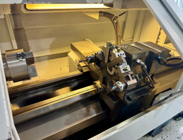 Foto: TORNO CNC - ROMI - CENTUR 30D - ANO 2010 - HIDRÁULICO - 430 x 1000 MM - COMANDO SIEMENS