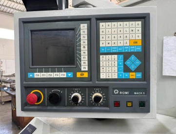 Foto: TORNO CNC - ROMI - CENTUR 30D - 430 x 1000 MM - COMANDO MACH 9 - ANO 2007