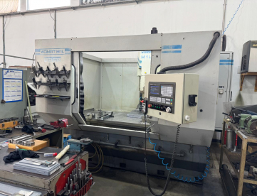 Foto: FRESADORA CNC WOTAN BANCO FIXO - WOMAT M1L - 1400 x 400 x 450mm - ANO 1999