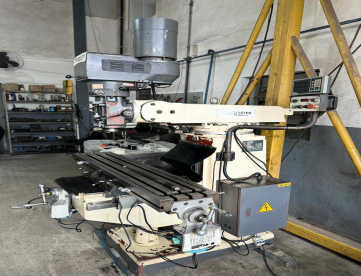 Foto: FRESADORA FERRAMENTEIRA - MILLMASTER - 4VS-F1 - ANO 2009