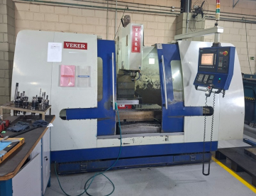 Foto: FRESADORA CNC - VEKER - VK 4700D - ANO 2007 - 1500 x 680 x 700mm