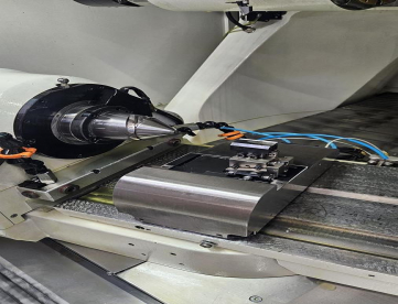 Foto: AFIADORA CNC - WALTER - HELITRONIC DIAMOND 400 - PODE ERUDIR FERRAMENTAS DE PCD - CBN - COM TÉCNOLOGIA C.O.R.E - ANO 2019