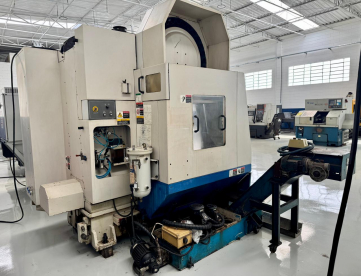 Foto: CENTRO DE USINAGEM VERTICAL - DOOSAN DAEWOO - DMV 3016L - ANO 2007 - 762 x 406 x 508MM