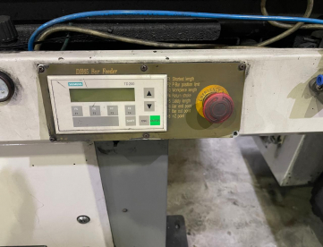 Foto: ALIMENTADOR DE BARRAS CNC