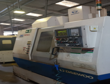 Foto: ​​​​​​​CENTRO DE USINAGEM VERTICAL - DAEWOO - DMV3016L - ANO 2005 - 762 x 406 x 508 MM