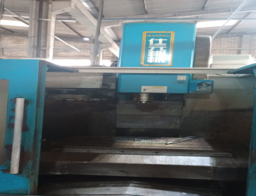 Foto: ​​​​​​​CENTRO DE USINAGEM VERTICAL - MAXMILL - QMC850 - ANO 2005 - 850 x 550 x 550 MM