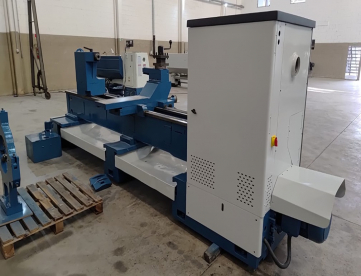 Foto: TORNO MECÂNICO ROMI - E45B - 1100 X 3000MM