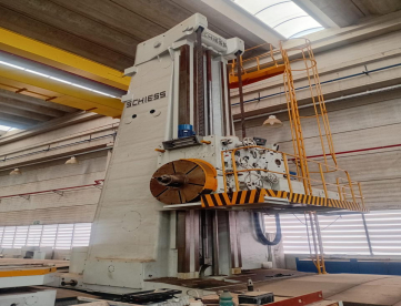 Foto: MANDRILHADORA - SCHIESS - FUSO 270 - 6300MM X 5000MM X 2000MM