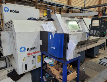 Foto: TORNO CNC ROMI - CENTUR 40 - ANO 2011 - 520 x 3000 MM - SIMIENS