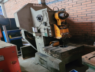 Foto: PRENSA EXCÊNTRICA BLAUTH - MODELO  FT85 - 85 TON