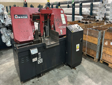 Foto: SERRA DE FITA HORIZONTAL AUTOMÁTICA HIDRAULICA AMADA MODELO HFA400W - ANO 2007
