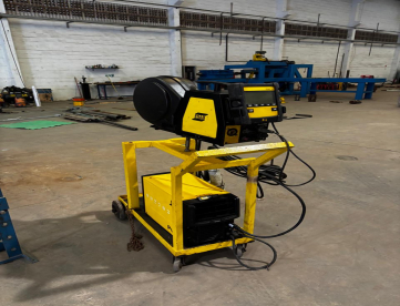 Foto: MÁQUINA DE SOLDA ESAB AB MIG 4004i Pulse