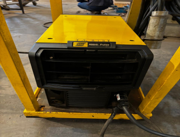 Foto: MÁQUINA DE SOLDA ESAB AB MIG 4004i Pulse