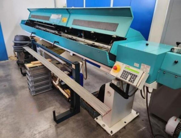 Foto: CENTRO DE TORNEAMENTO - INDEX - ABC 42 - ANO 2004 - COM DUAS TORRES COM FERRAMENTAS ACIONADAS