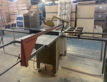 Foto: SERRA ESQUADREJADEIRA BALDAN - MODELO SEC-3R - CORTE 2750MM