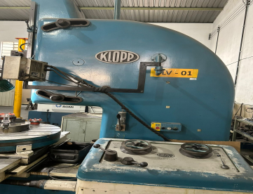 Foto: CHAVETEIRA VERTICAL - KLOPP - SK700 - 750MM X 600MM