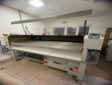Foto: MÁQUINA DE CORTE E GRAVAÇÃO - FUTURIZE - PLUS LASER 608