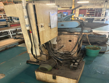 Foto: RETIFICA CILINDRICA - MELLO - UNS-2/1000 APC - ANO 1994