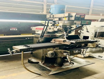 Foto: FRESADORA FERRAMENTEIRA - VEKER - 460I