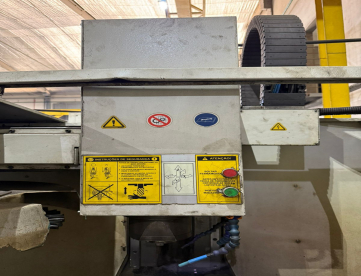 Foto: CENTRO DE USINAGEM - ROMI - DISCOVERY 760 - 760 x 406 x 508 - ANO 2004