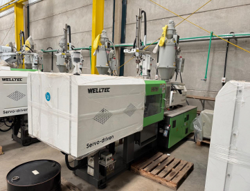 Foto: INJETORA DE PLÁSTICO - WELLTEC - 90Se II - ANO 2019 - COM ROBÔ