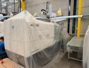 Foto: INJETORA DE PLÁSTICO - WELLTEC - 190Se II - ANO 2019 - COM ROBÔ