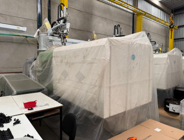 Foto: INJETORA DE PLÁSTICO - WELLTEC - 190Se II - ANO 2019 - COM ROBÔ
