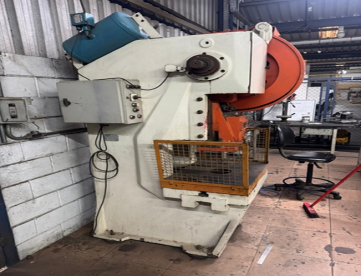 Foto: PRENSA EXCÊNTRICA JUNDIAÍ - TF45 2 - CAPACIDADE 45 TON