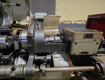 Foto: TORNO AUTOMÁTICO - ESCOMATIC - D6SR - COM ALIMENTAÇÃO POR  ARAMES