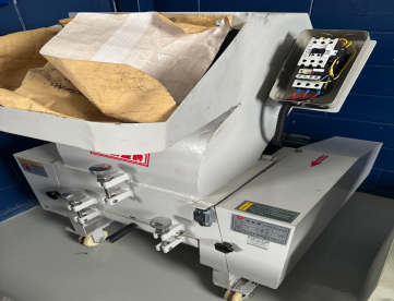 Foto: MOINHO TRITURADOR TONGYI  -MODELO TMD 100- BOCA 300 X 250 - MOTOR 7.5 KW