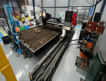 Foto: MÁQUINA DE CORTE A PLASMA CNC - OXIPIRA - MASTER 40  ANO 2012 3000X5000MM