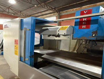 Foto: Centro de Usinagem Vertical Veker MVK-1000C
