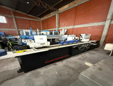 Foto: Retífica Cilíndrica Vigorelli RUV300 x 2000