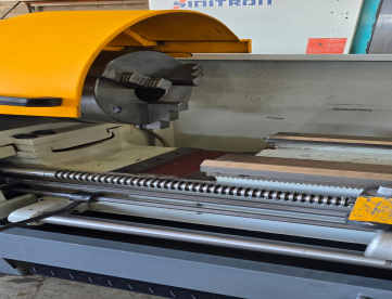 Foto: TORNO MECÂNICO MODELO CS6250C/2000 - 500X2000MM ANO 2024