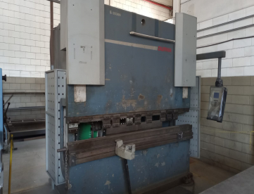 DOBRADEIRA HIDRÁULICA CNC - DURMA - E30300 -  3050 X 300TON - ANO 2006