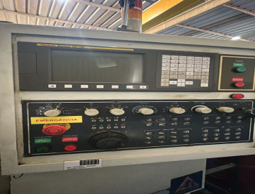 Foto: CENTRO DE TORNEAMENTO CNC ALEX TECH (TAIWAN) VT-23 - 410MM X 600MM - FANUC - ANO 2011