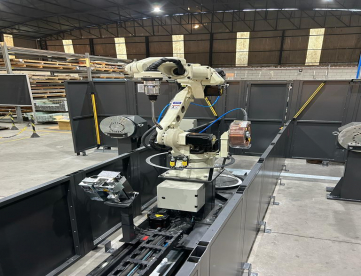 CÉLULA DE SOLDAGEM ROBOTIZADA - SUMIG - LONGCELL