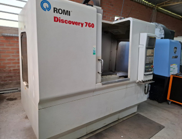 CENTRO DE USINAGEM VERTICAL - ROMI - DISCOVERY 760 - ANO 2006 - 760 x 506 x 508 MM